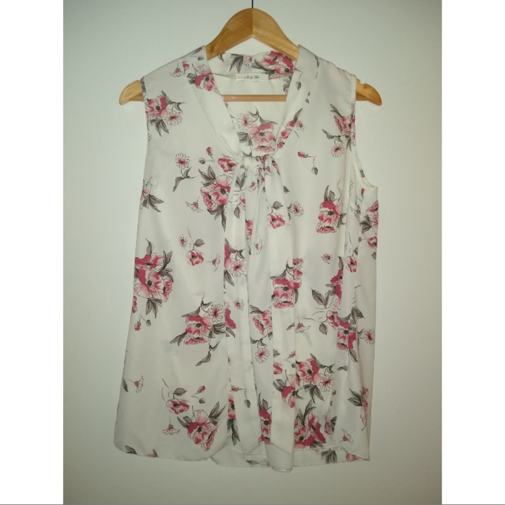 Modcloth Floral Blouse